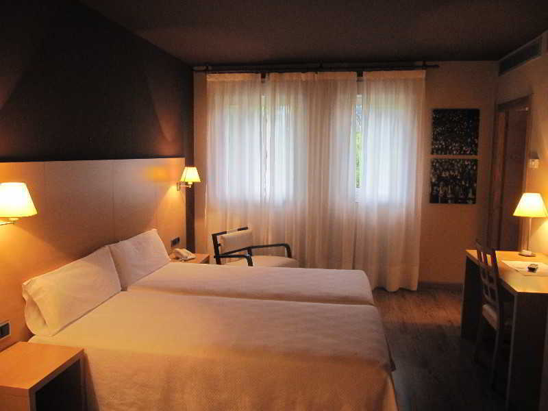 Iraipe Santuario De Arantzazu Hotel Onate Luaran gambar