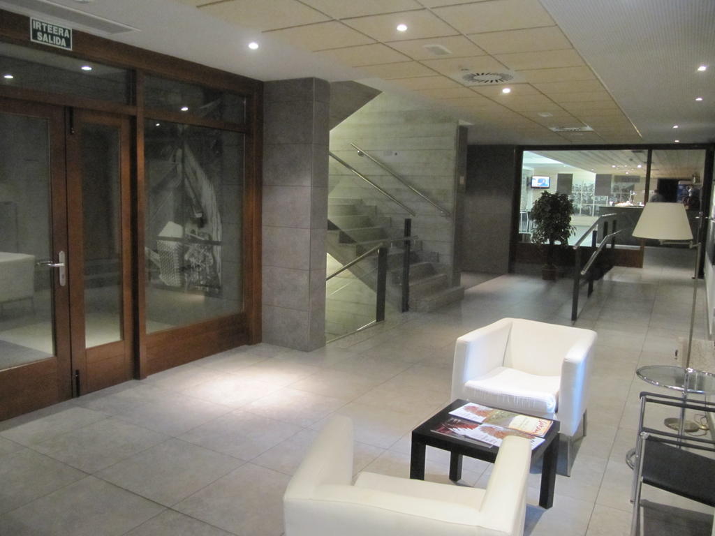 Iraipe Santuario De Arantzazu Hotel Onate Luaran gambar